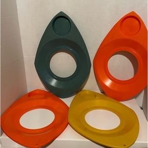 Set of 4 1970’s Vintage Better Maid Retro Paper Plate and Cup Holders